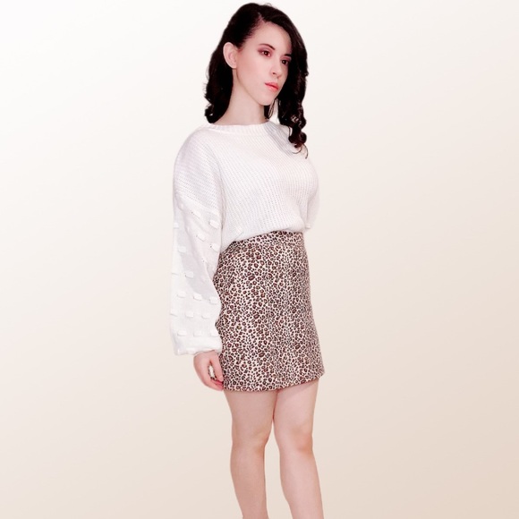 Cheetah print suede mini skirt - Picture 6 of 7
